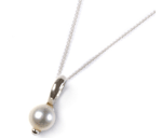 Henryka: Moon In Pearl & Silver Necklace CH6/025 £15